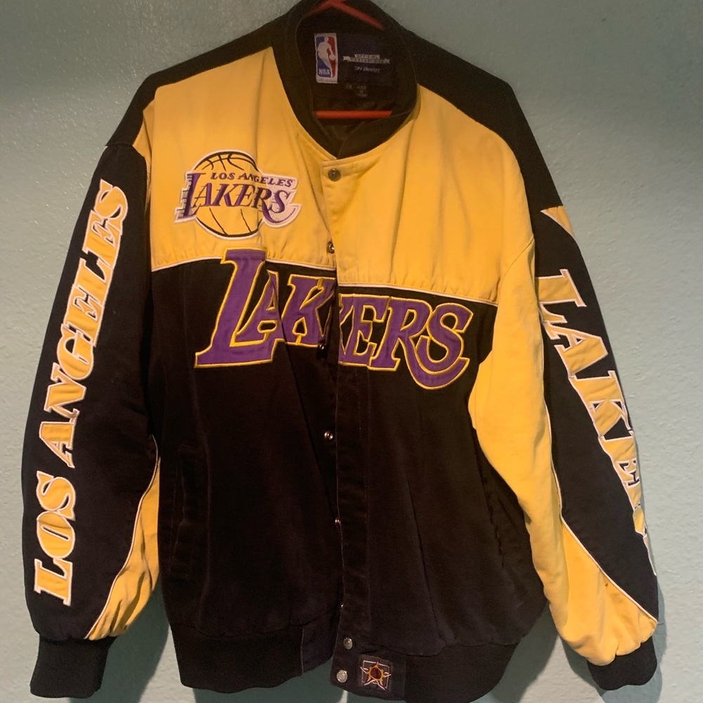 LAKERS KOBE WORN JACKET